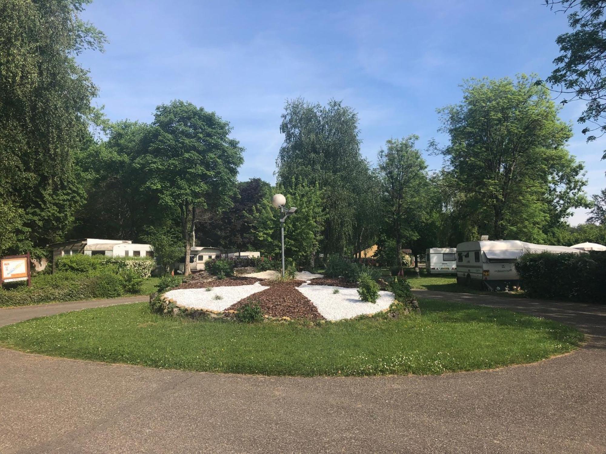 Camping Les Lupins Seppois-le-Bas Kültér fotó